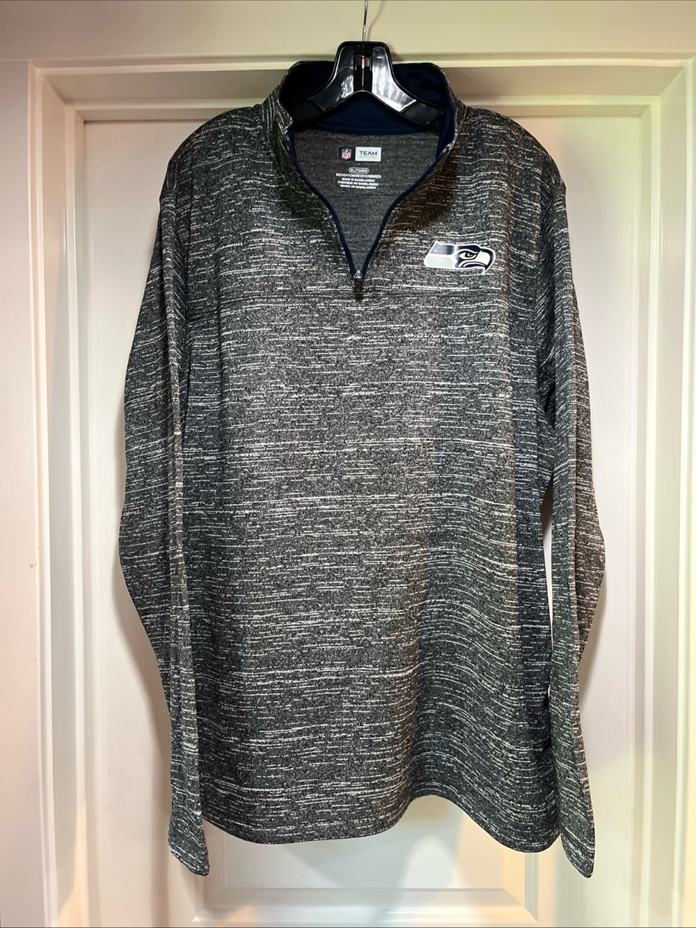 NO TAG - Mens XL Seattle Seahawks 1/4 Zip Fleece Pullover NFL Team Apparel New